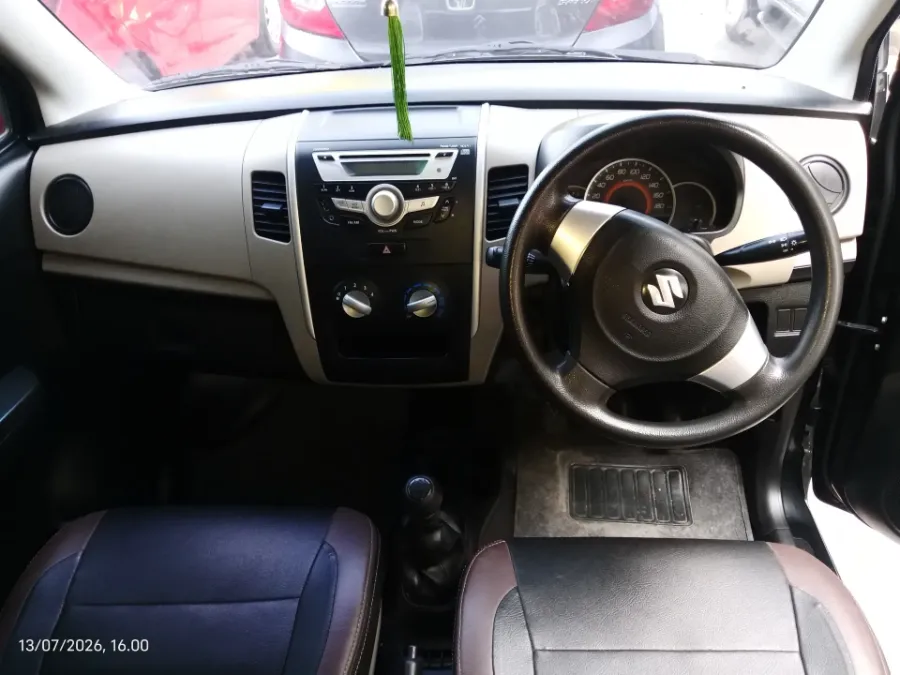 Foto Mobil Bekas Dashboard Suzuki Karimun Wagon R 1.0 GL tahun 2020
