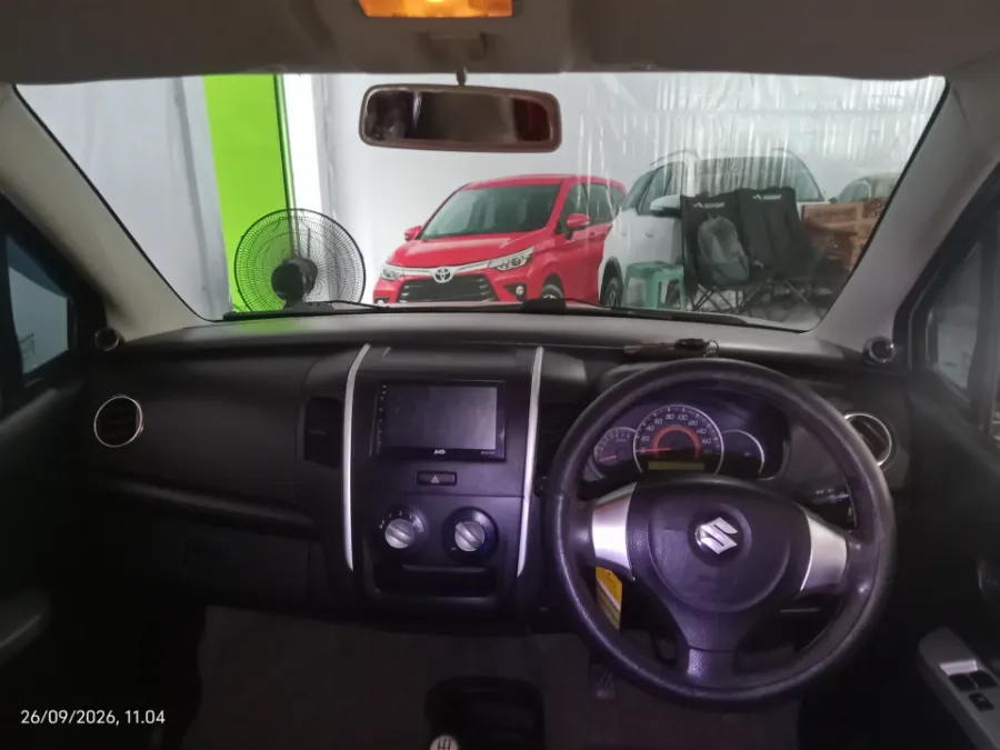 Foto Mobil Bekas Dashboard Suzuki Karimun Wagon R 1.0 GS tahun 2017