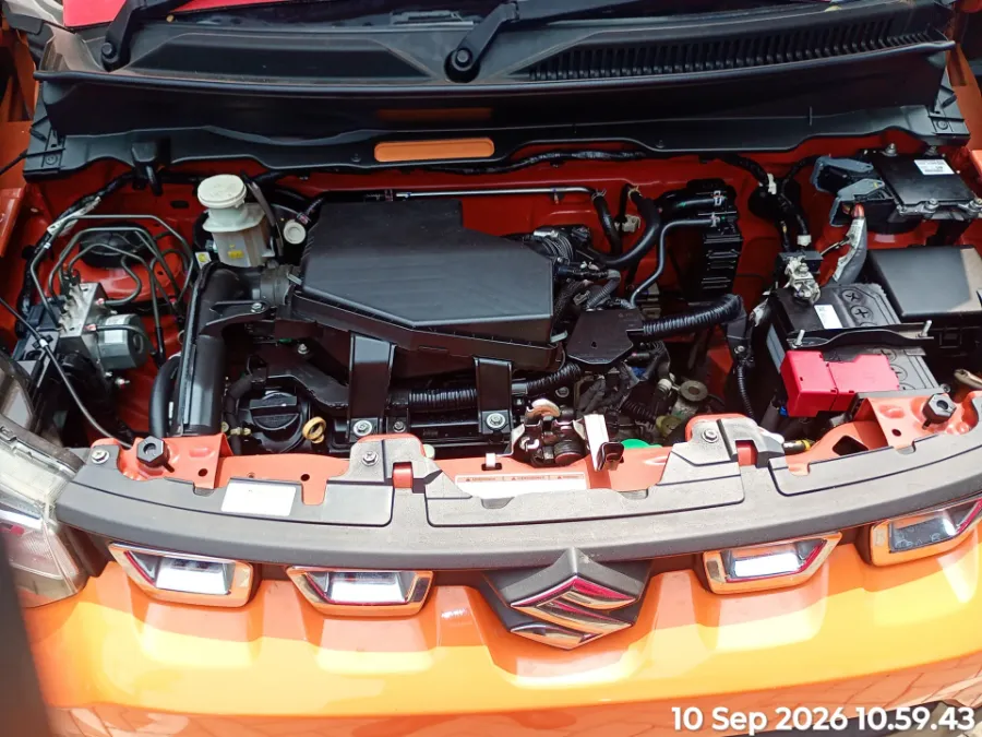 Foto Mobil Bekas Mesin Suzuki S-Presso 1.0 MT tahun 2023