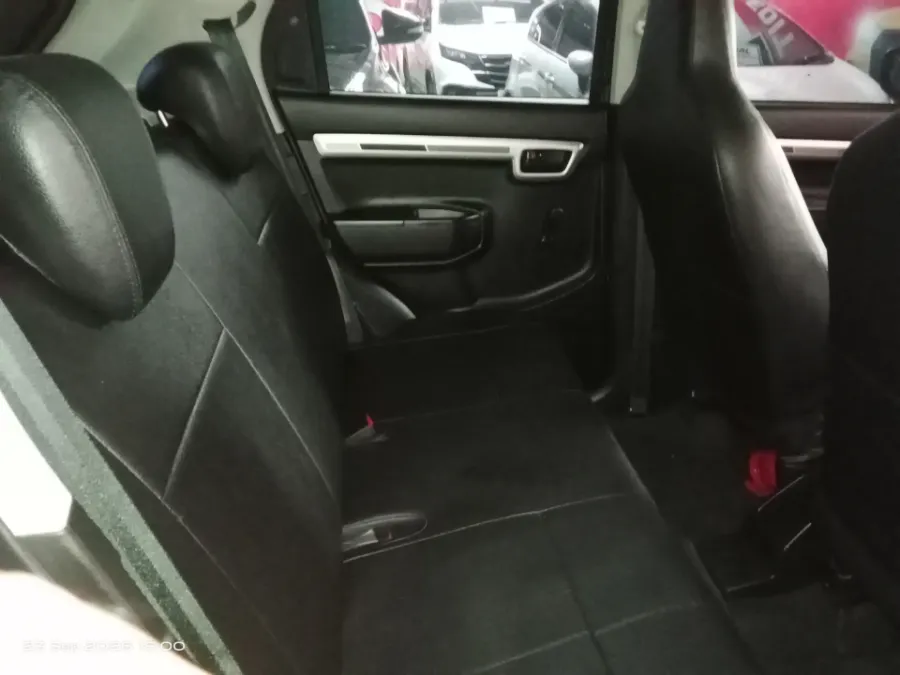 Foto Mobil Bekas Kabin Belakang Suzuki S-Presso 1.0 MT tahun 2024