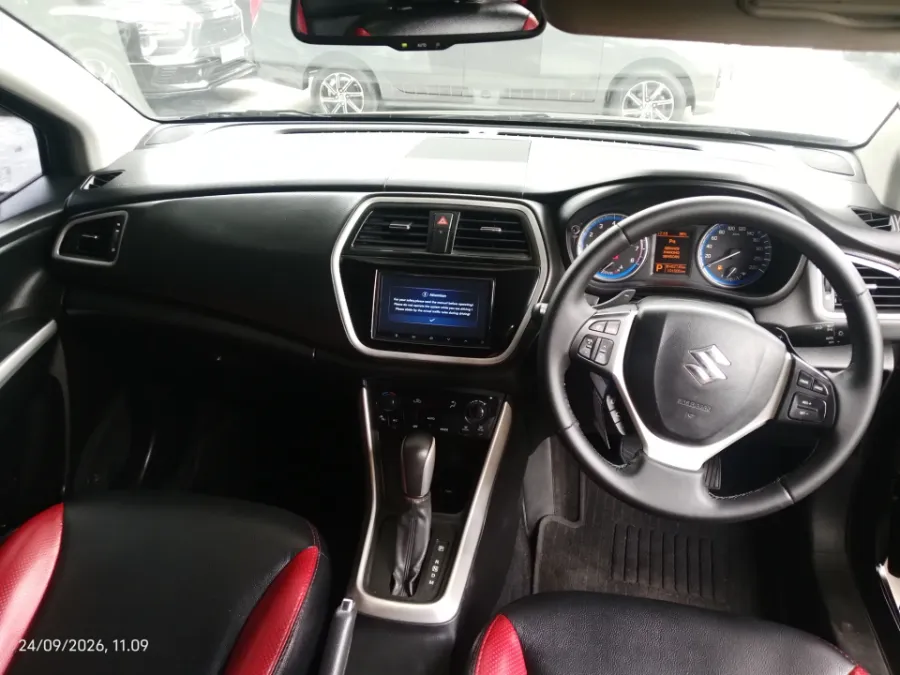 Foto Mobil Bekas Dashboard Suzuki SX4 S-Cross 1.5 tahun 2016