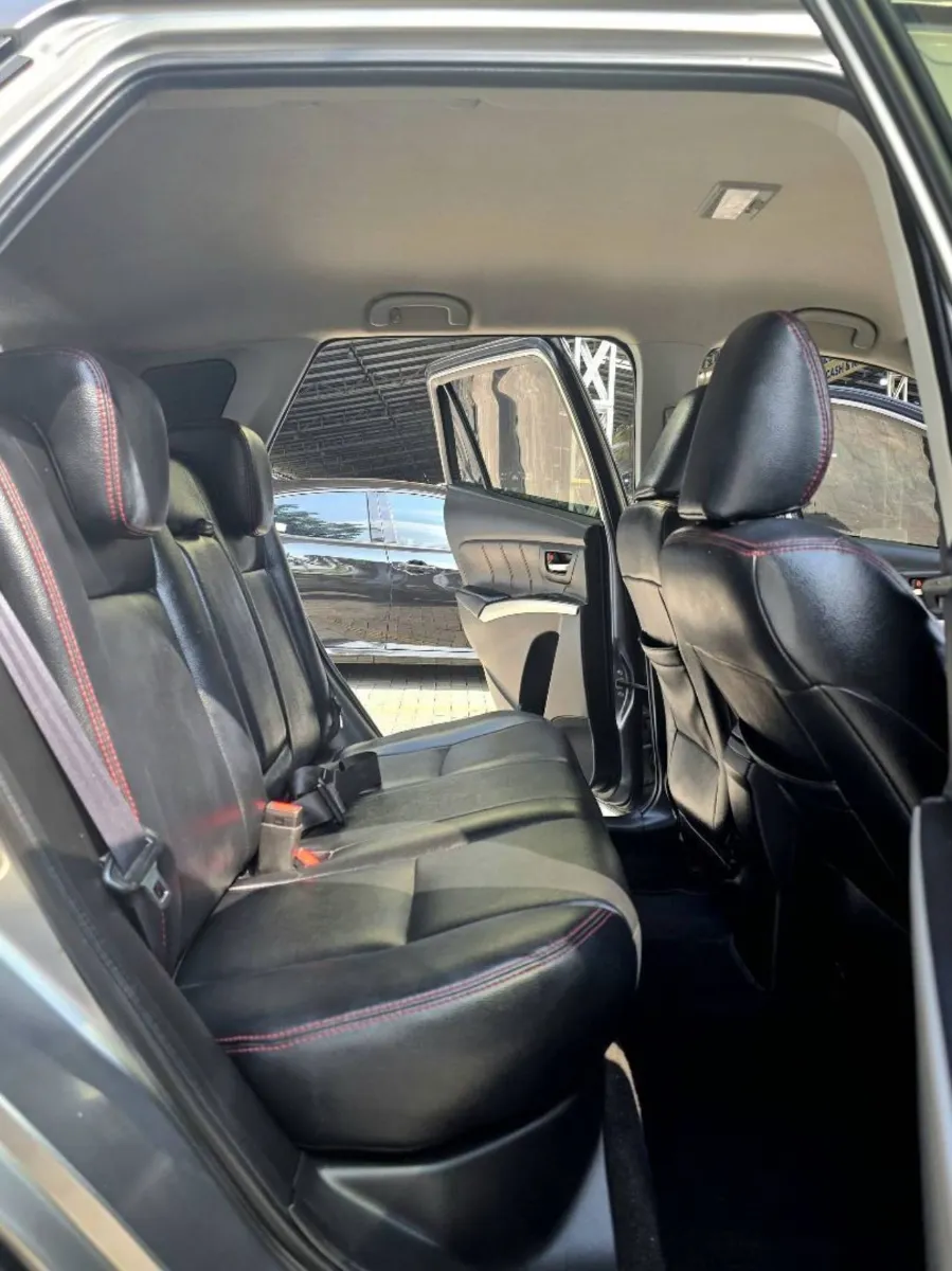 Foto Mobil Bekas Kabin Belakang Suzuki SX4 S-Cross 1.5 tahun 2016