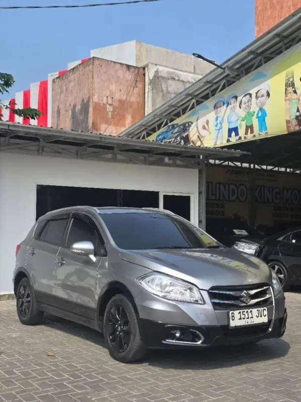 2016 Suzuki SX4 S-Cross 1.5 - Foto 1 dari 10