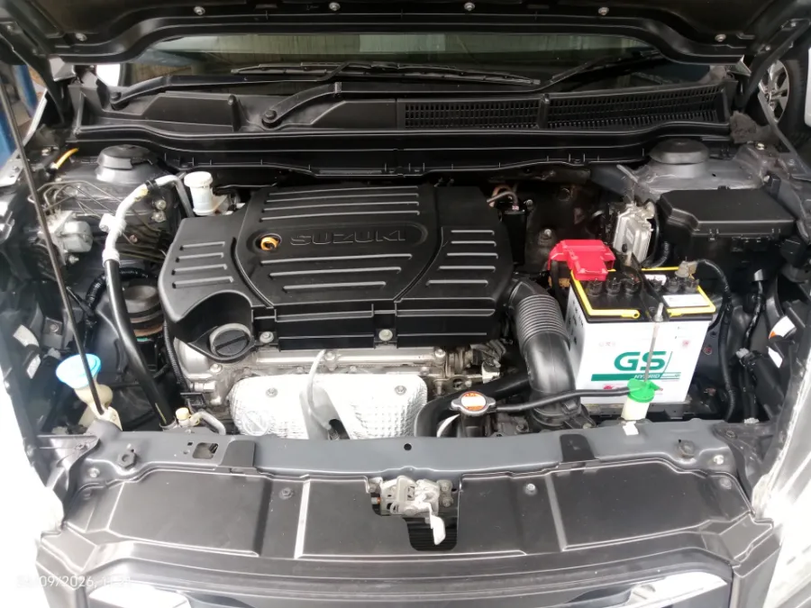 Foto Mobil Bekas Mesin Suzuki SX4 S-Cross 1.5 tahun 2016