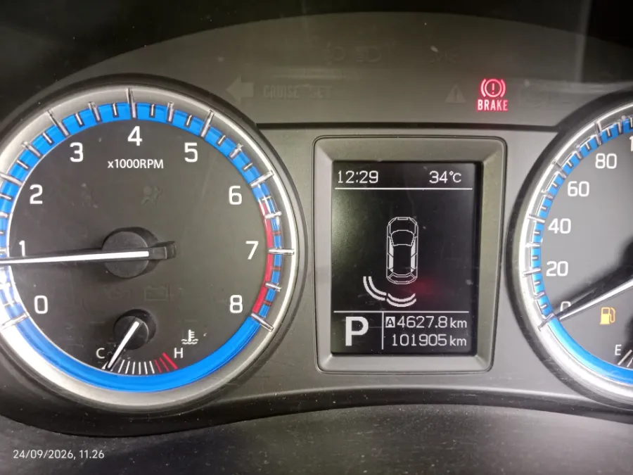Foto Mobil Bekas Odometer Suzuki SX4 S-Cross 1.5 tahun 2016