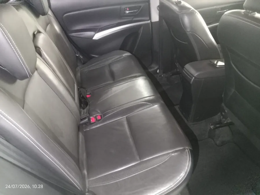 Foto Mobil Bekas Kabin Belakang Suzuki SX4 S-Cross 1.5 tahun 2018
