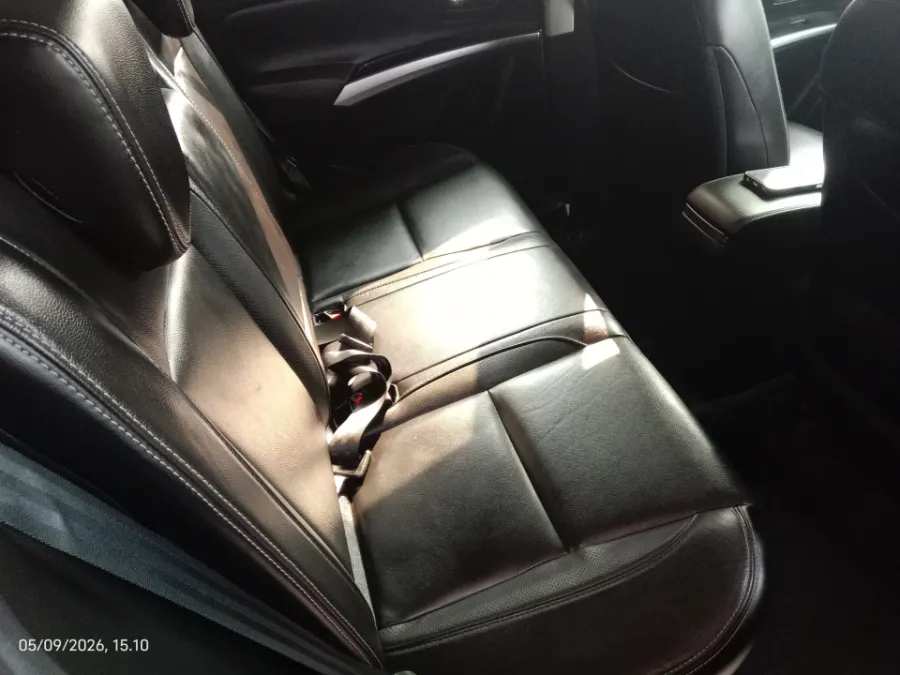 Foto Mobil Bekas Kabin Belakang Suzuki SX4 S-Cross 1.5 tahun 2019