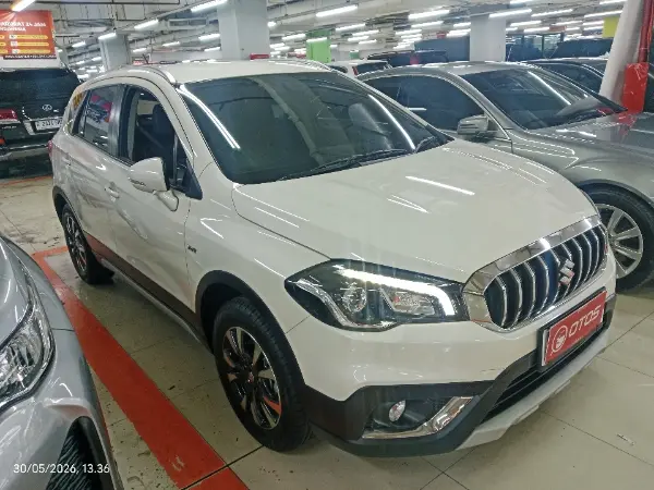 2022 Suzuki SX4 S-Cross 1.5 - Foto 1 dari 6