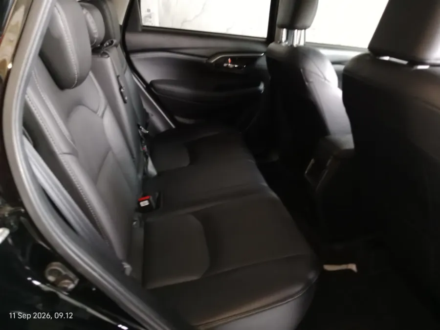Foto Mobil Bekas Kabin Belakang Suzuki Vitara 1.5 tahun 2024