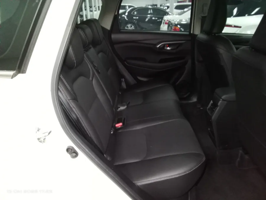 Foto Mobil Bekas Kabin Belakang Suzuki Vitara 1.5 tahun 2024
