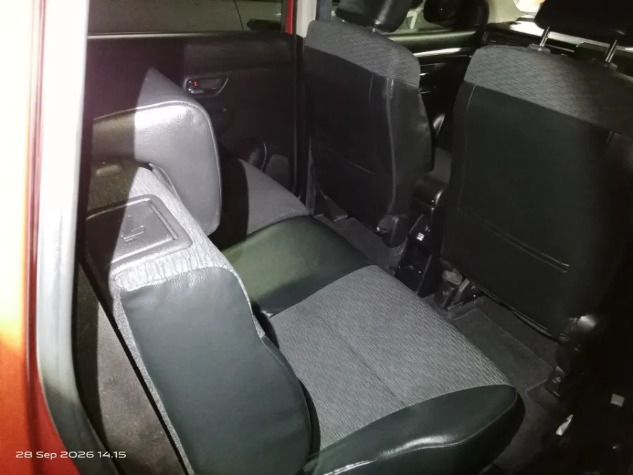 Foto Mobil Bekas Kabin Belakang Suzuki XL7 1.5 tahun 2020