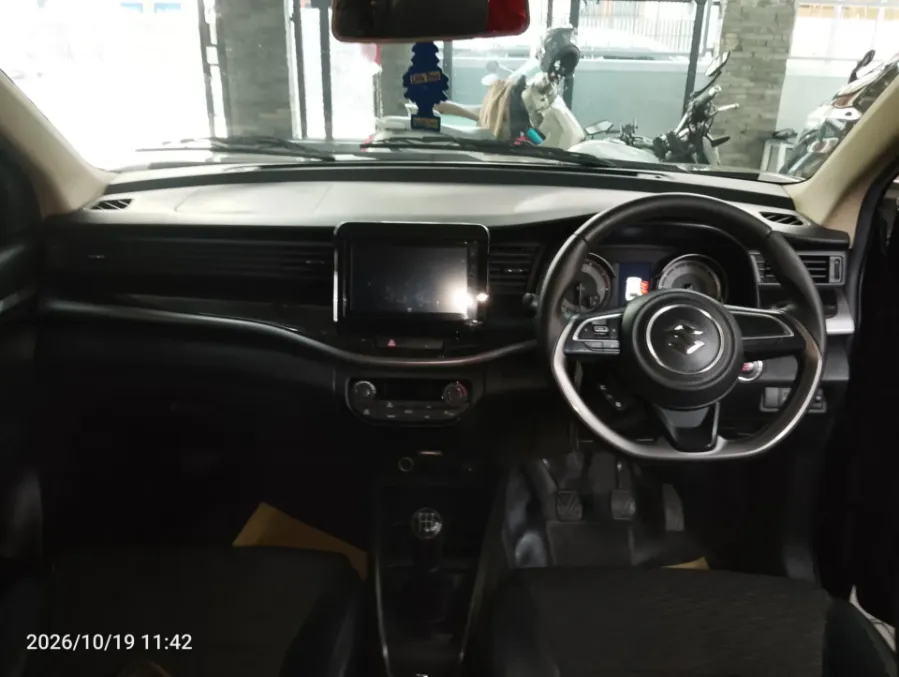 Foto Mobil Bekas Dashboard Suzuki XL7 1.5 tahun 2021