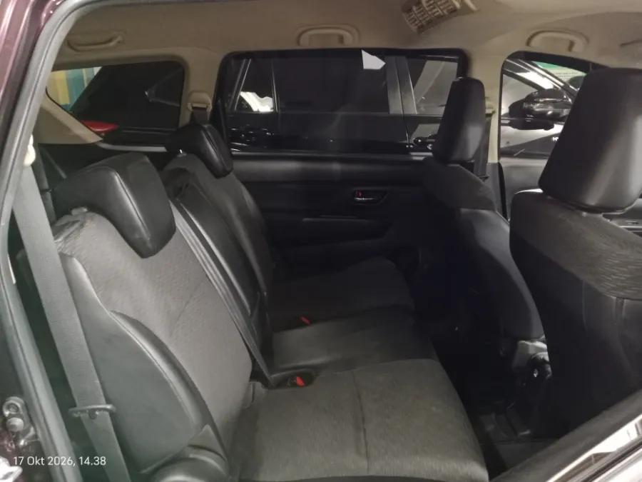 Foto Mobil Bekas Kabin Belakang Suzuki XL7 1.5 tahun 2021