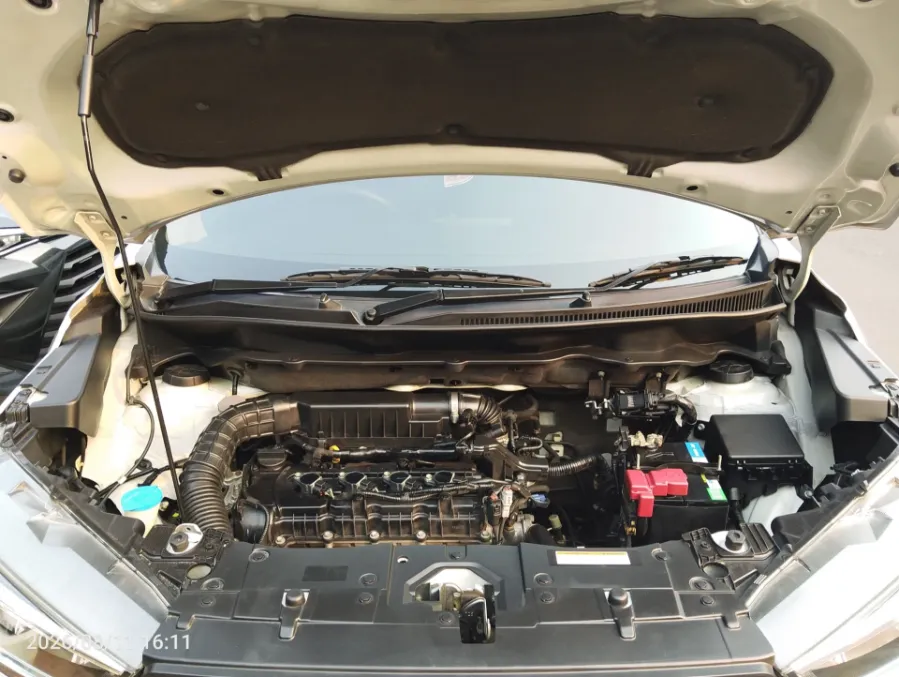 Foto Mobil Bekas Mesin Suzuki XL7 1.5 tahun 2021