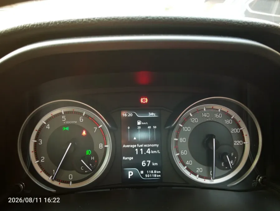 Foto Mobil Bekas Odometer Suzuki XL7 1.5 tahun 2021
