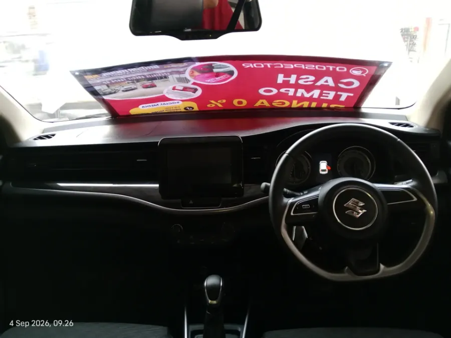 Foto Mobil Bekas Dashboard Suzuki XL7 1.5 tahun 2022