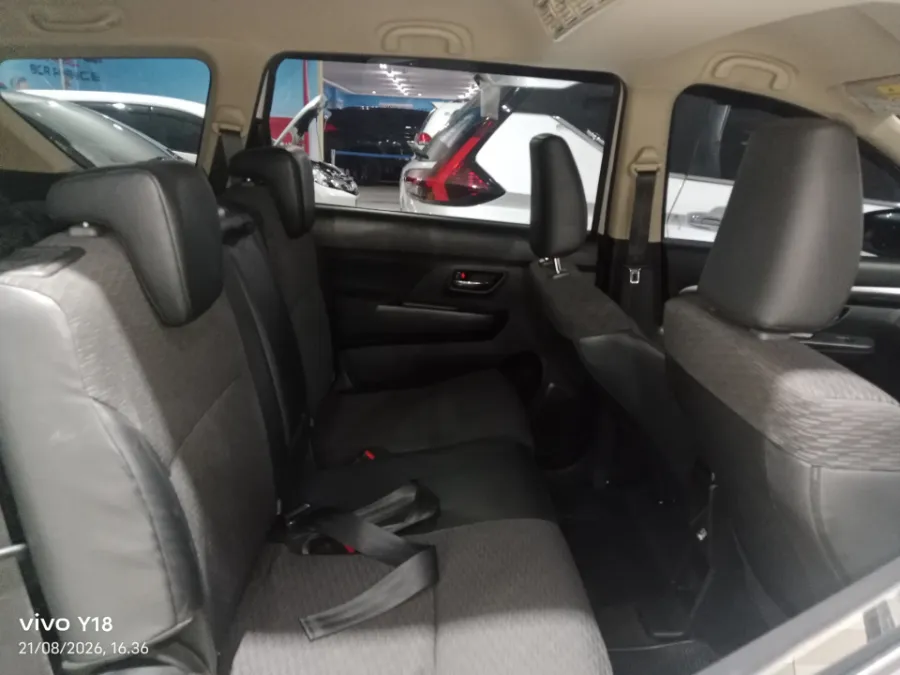 Foto Mobil Bekas Kabin Belakang Suzuki XL7 1.5 tahun 2022