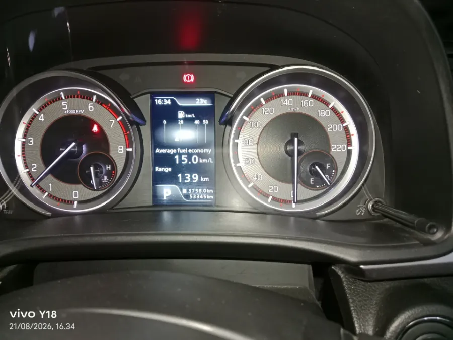 Foto Mobil Bekas Odometer Suzuki XL7 1.5 tahun 2022