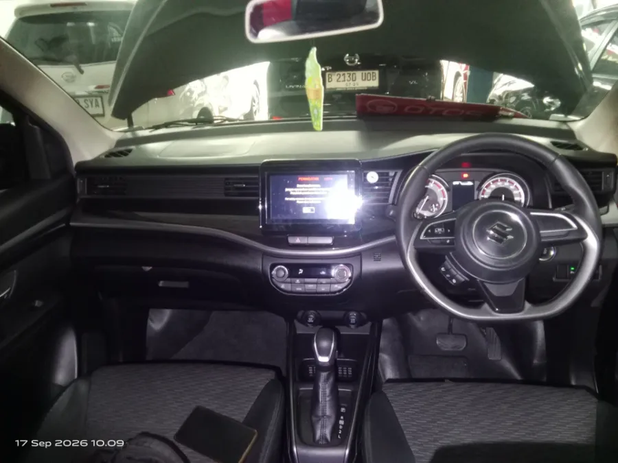 Foto Mobil Bekas Dashboard Suzuki XL7 1.5 tahun 2023