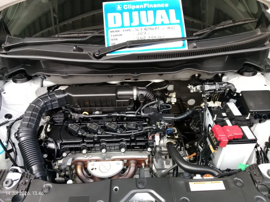 Foto Mobil Bekas Mesin Suzuki XL7 1.5 tahun 2023