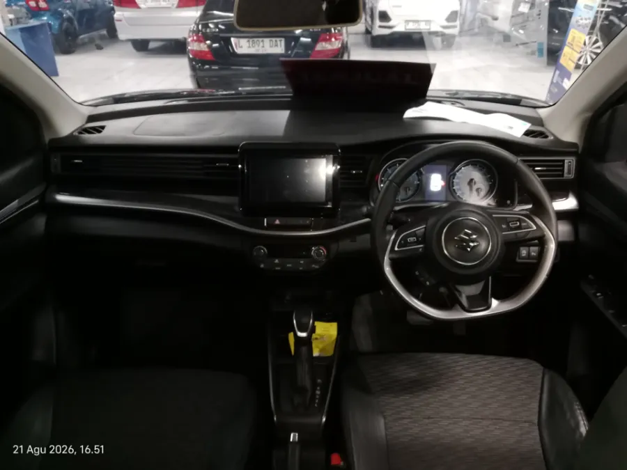 Foto Mobil Bekas Dashboard Suzuki XL7 1.5 tahun 2024