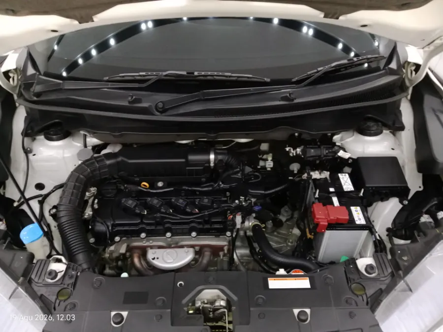 Foto Mobil Bekas Mesin Suzuki XL7 1.5 tahun 2024