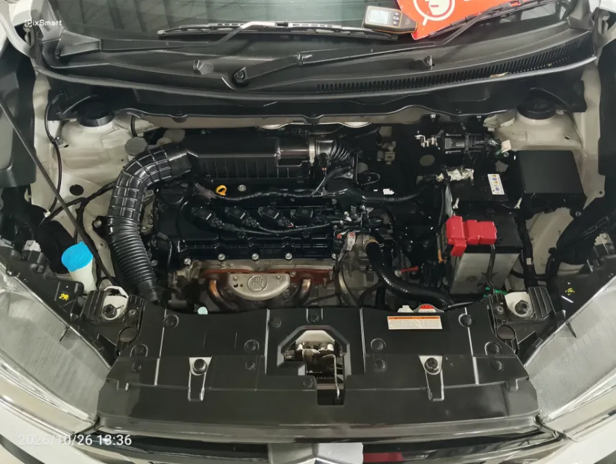 Foto Mobil Bekas Mesin Suzuki XL7 1.5 tahun 2025