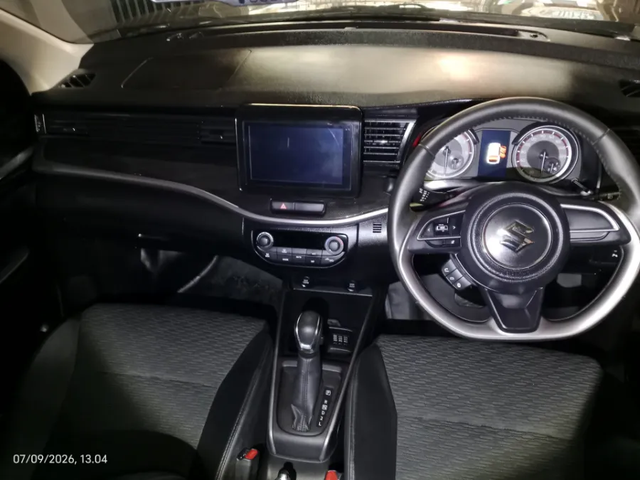 Foto Mobil Bekas Dashboard Suzuki XL7 1.5 Alpha tahun 2020