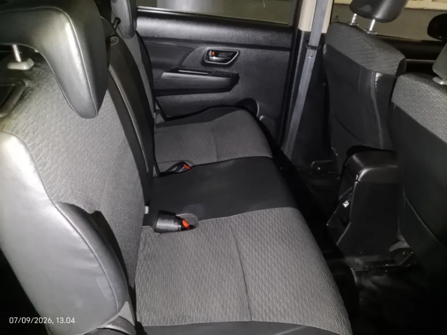 Foto Mobil Bekas Kabin Belakang Suzuki XL7 1.5 Alpha tahun 2020