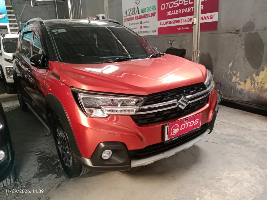 Foto Mobil Bekas Kanan Depan Suzuki XL7 1.5 Alpha tahun 2020