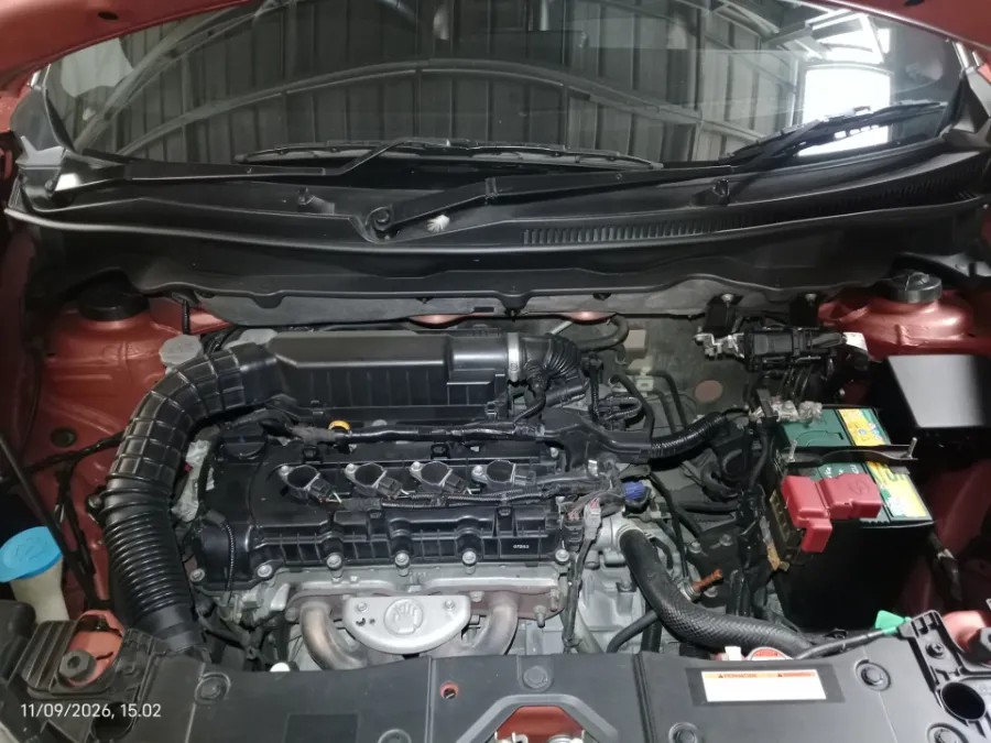 Foto Mobil Bekas Mesin Suzuki XL7 1.5 Alpha tahun 2020