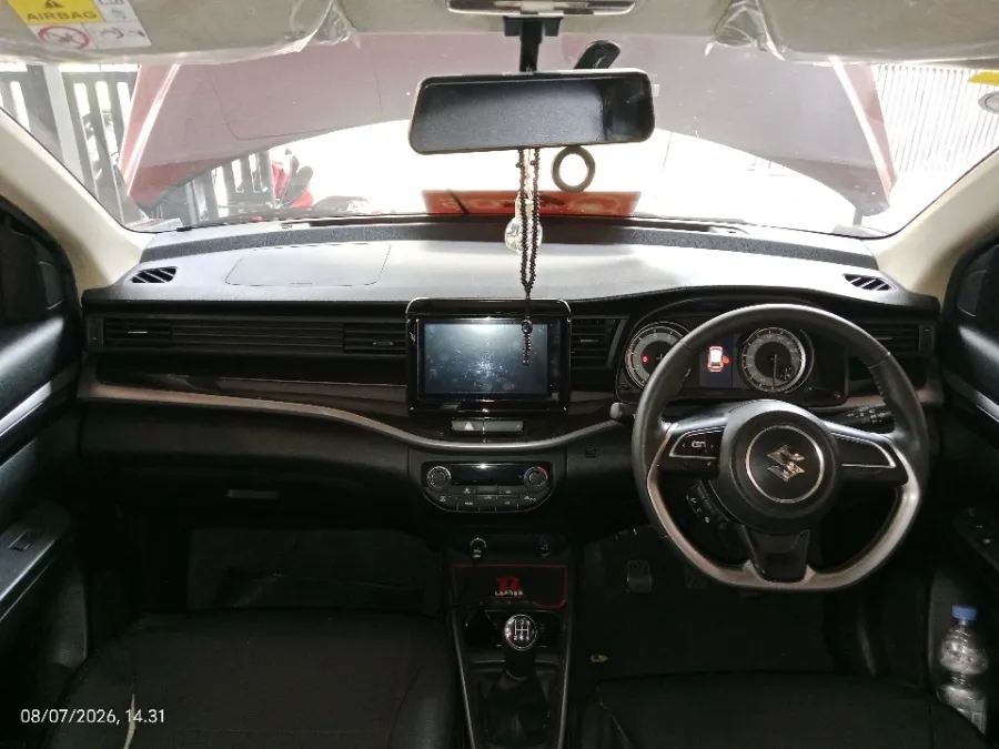 Foto Mobil Bekas Dashboard Suzuki XL7 1.5 Alpha tahun 2021