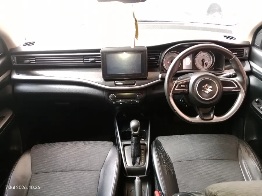 Foto Mobil Bekas Dashboard Suzuki XL7 1.5 Alpha tahun 2021