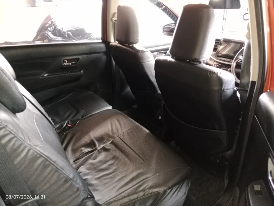 Foto Mobil Bekas Kabin Belakang Suzuki XL7 1.5 Alpha tahun 2021