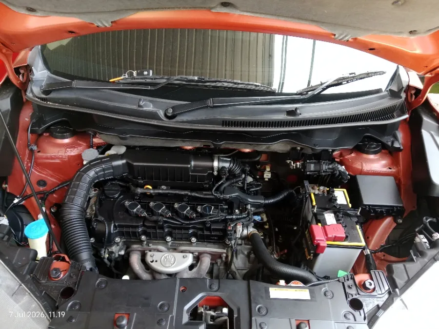 Foto Mobil Bekas Mesin Suzuki XL7 1.5 Alpha tahun 2021