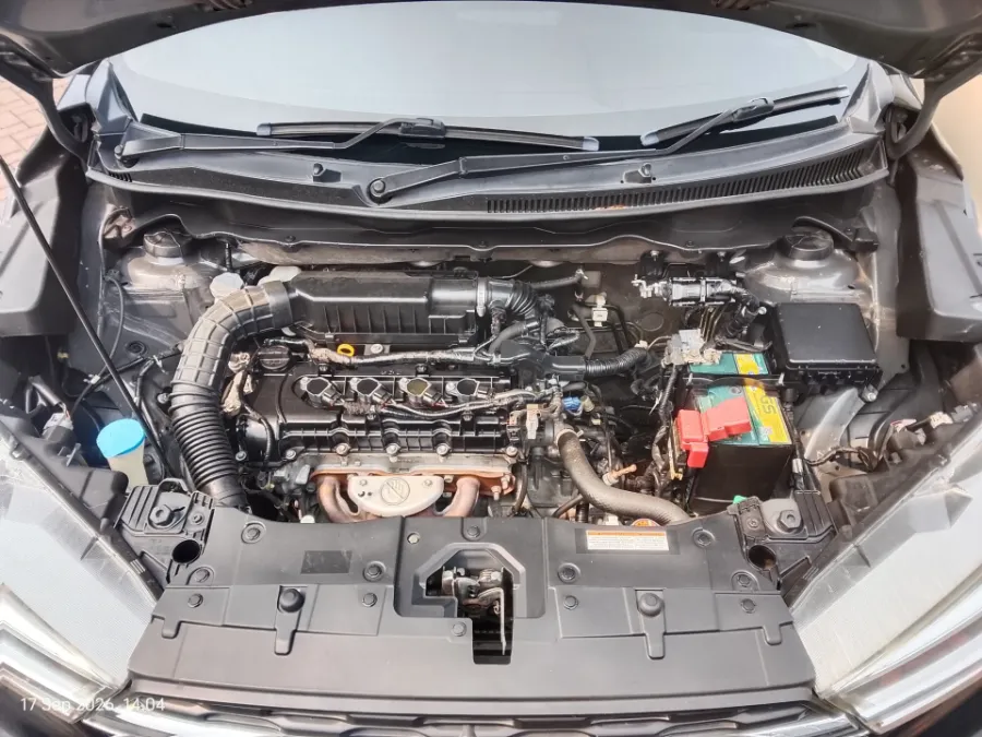 Foto Mobil Bekas Mesin Suzuki XL7 1.5 Alpha tahun 2021