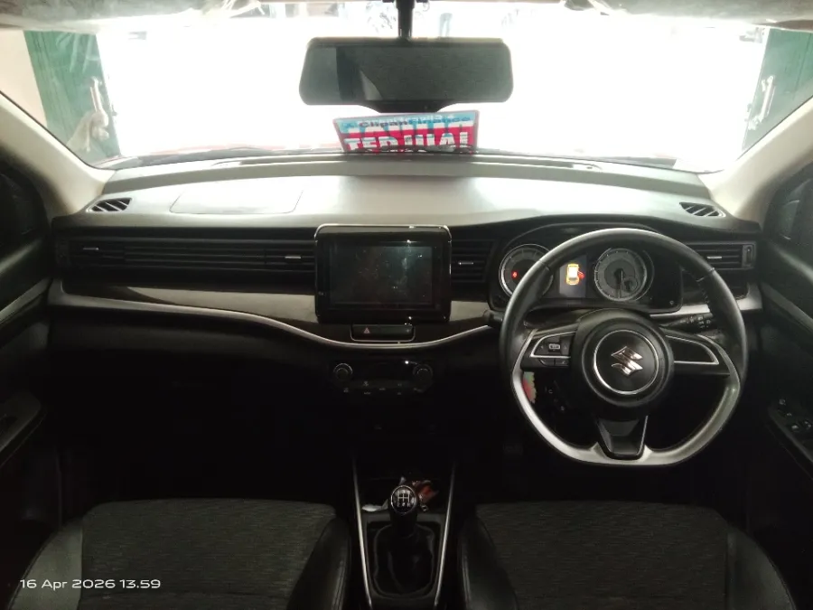 Foto Mobil Bekas Dashboard Suzuki XL7 1.5 Alpha tahun 2022