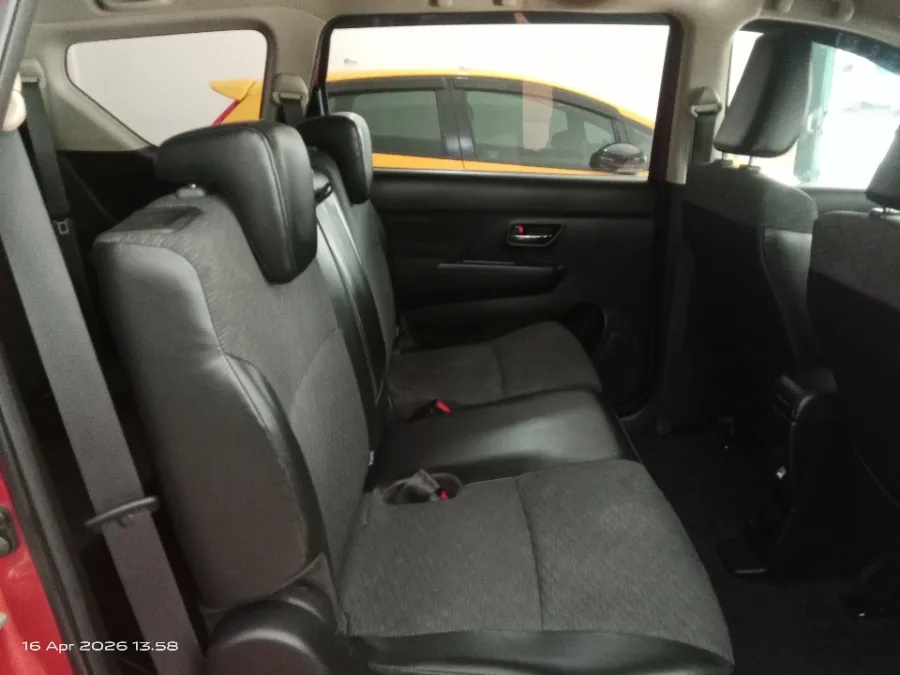 Foto Mobil Bekas Kabin Belakang Suzuki XL7 1.5 Alpha tahun 2022