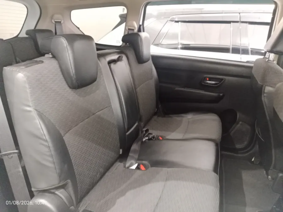 Foto Mobil Bekas Kabin Belakang Suzuki XL7 1.5 Alpha tahun 2022