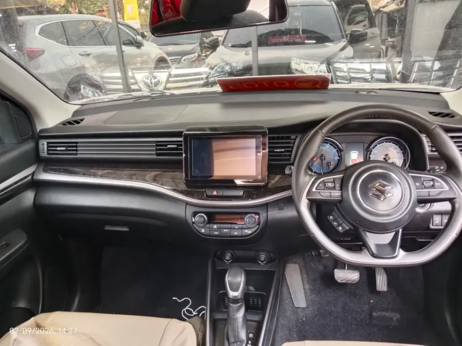 Foto Mobil Bekas Dashboard Suzuki XL7 1.5 Alpha tahun 2023