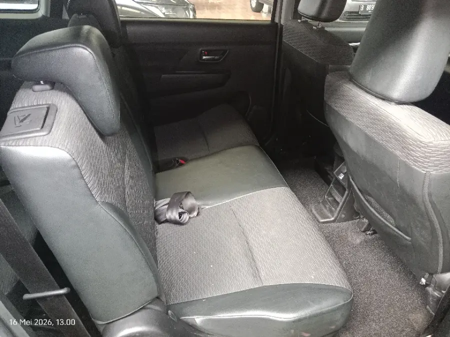 Foto Mobil Bekas Kabin Belakang Suzuki XL7 1.5 Alpha tahun 2023