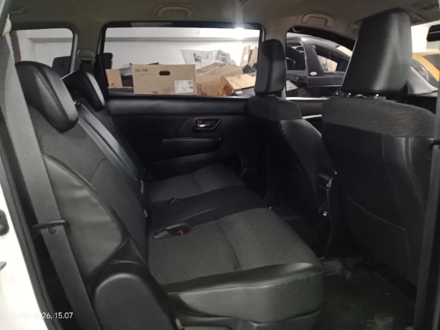 Foto Mobil Bekas Kabin Belakang Suzuki XL7 1.5 Alpha tahun 2023