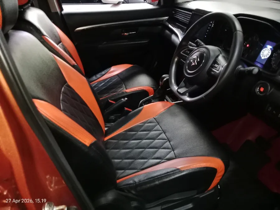 Foto Mobil Bekas Kabin Depan Suzuki XL7 1.5 Alpha tahun 2023