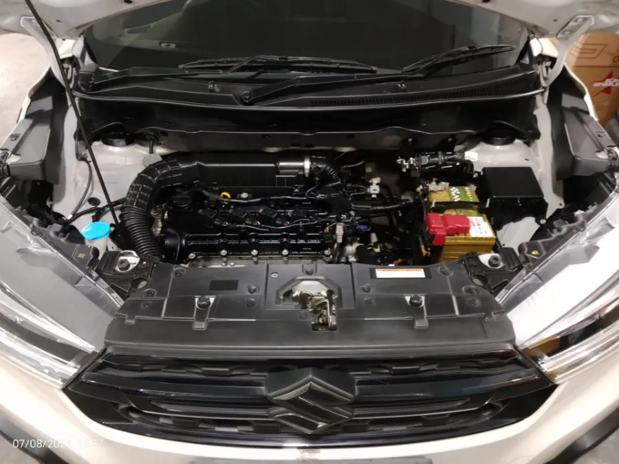 Foto Mobil Bekas Mesin Suzuki XL7 1.5 Alpha tahun 2023