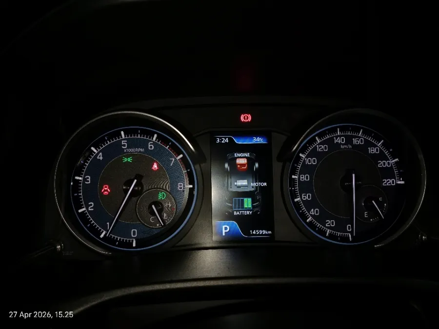 Foto Mobil Bekas Odometer Suzuki XL7 1.5 Alpha tahun 2023
