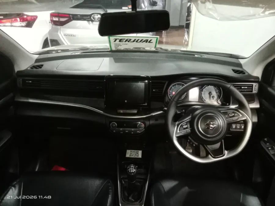 Foto Mobil Bekas Dashboard Suzuki XL7 1.5 Alpha tahun 2024