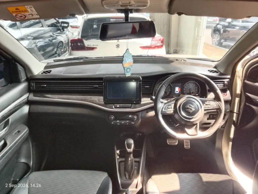 Foto Mobil Bekas Dashboard Suzuki XL7 1.5 Alpha tahun 2024