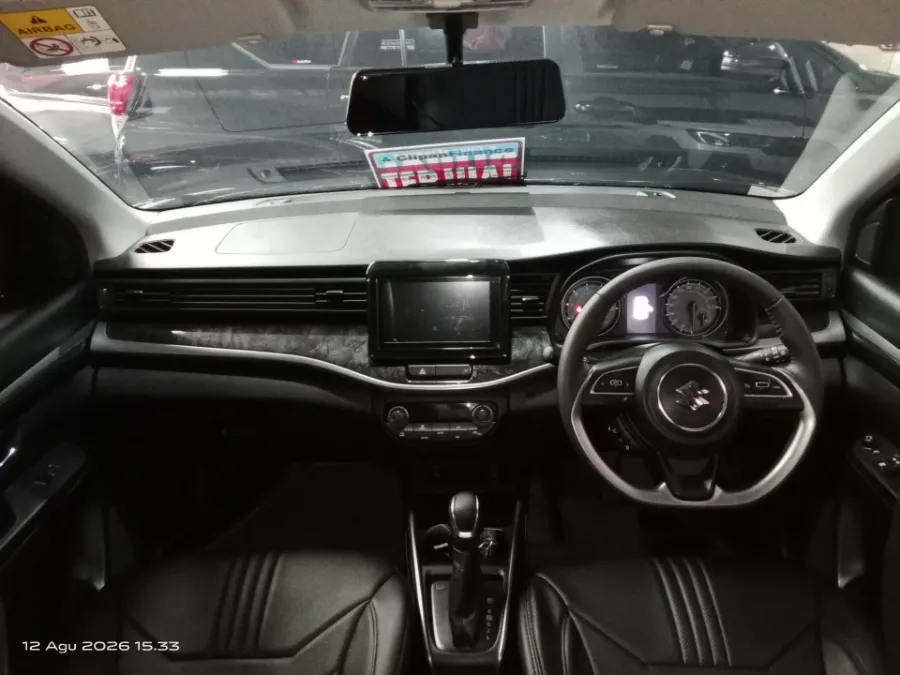 Foto Mobil Bekas Dashboard Suzuki XL7 1.5 Alpha tahun 2024