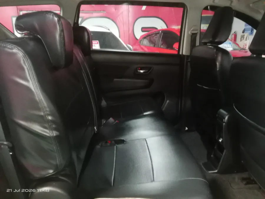 Foto Mobil Bekas Kabin Belakang Suzuki XL7 1.5 Alpha tahun 2024