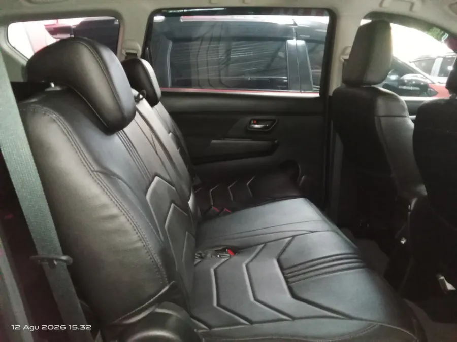 Foto Mobil Bekas Kabin Belakang Suzuki XL7 1.5 Alpha tahun 2024